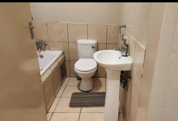 2 Bedroom Property for Sale in Rustenburg Central North West